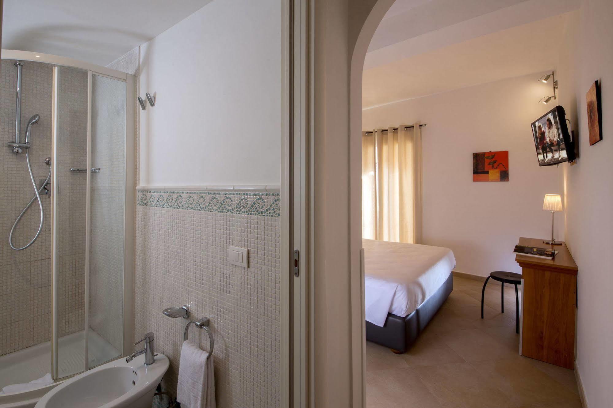 Suite Artis Barberini Rome Luaran gambar
